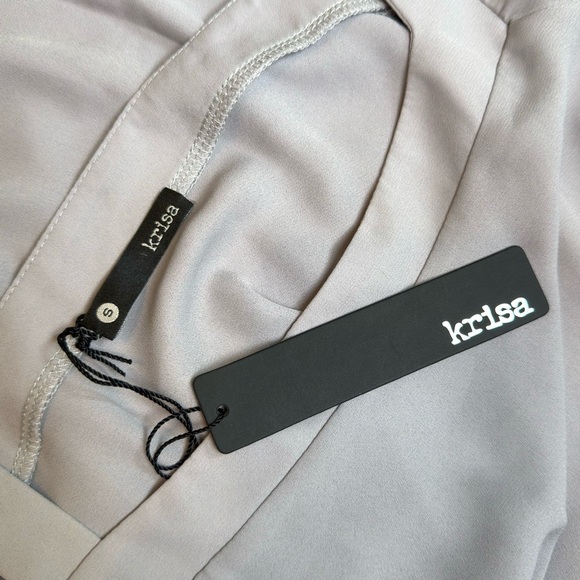 Krisa Off-Shoulder Cutout Sleeve Top in Soft Lavender Size Small - Picture 4 of 5